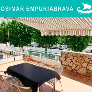 empuriaapparts-rosimar.topcostabravahotels.com/